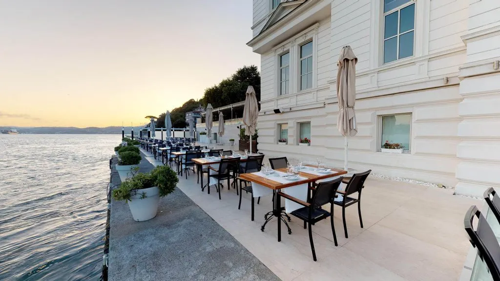 Best Bosphorus Restaurants in Istanbul: Top 9 Right Now
