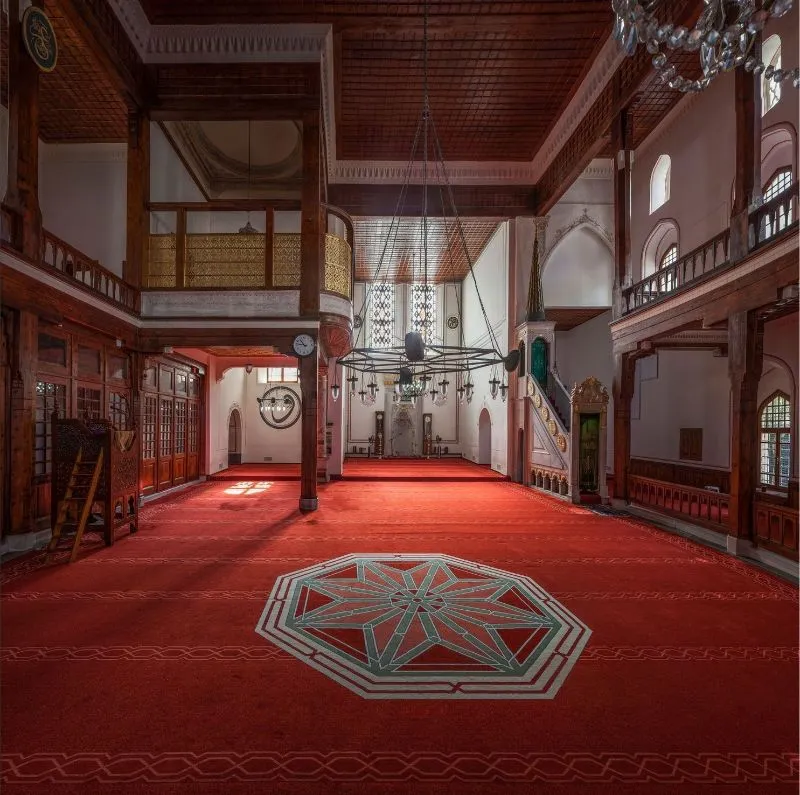 The 17 Most Stunning & Beautiful Mosques in Istanbul