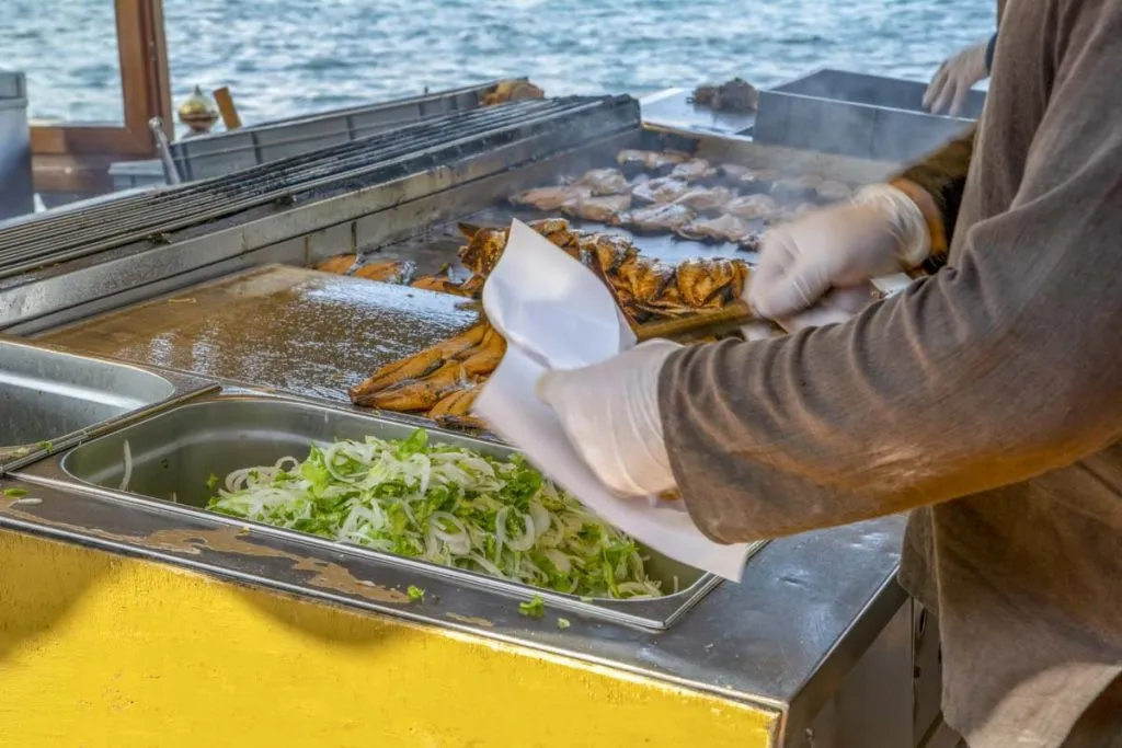 Fish Sandwich in Istanbul (Balik Ekmek) - Popular Street Food