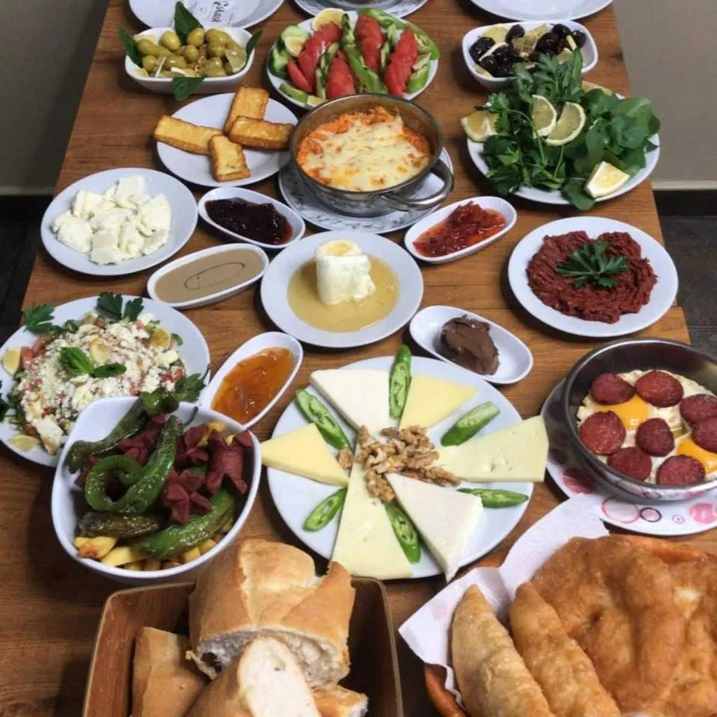 Best Menemen in Istanbul: 7 Sizzling Hot Menemen Places