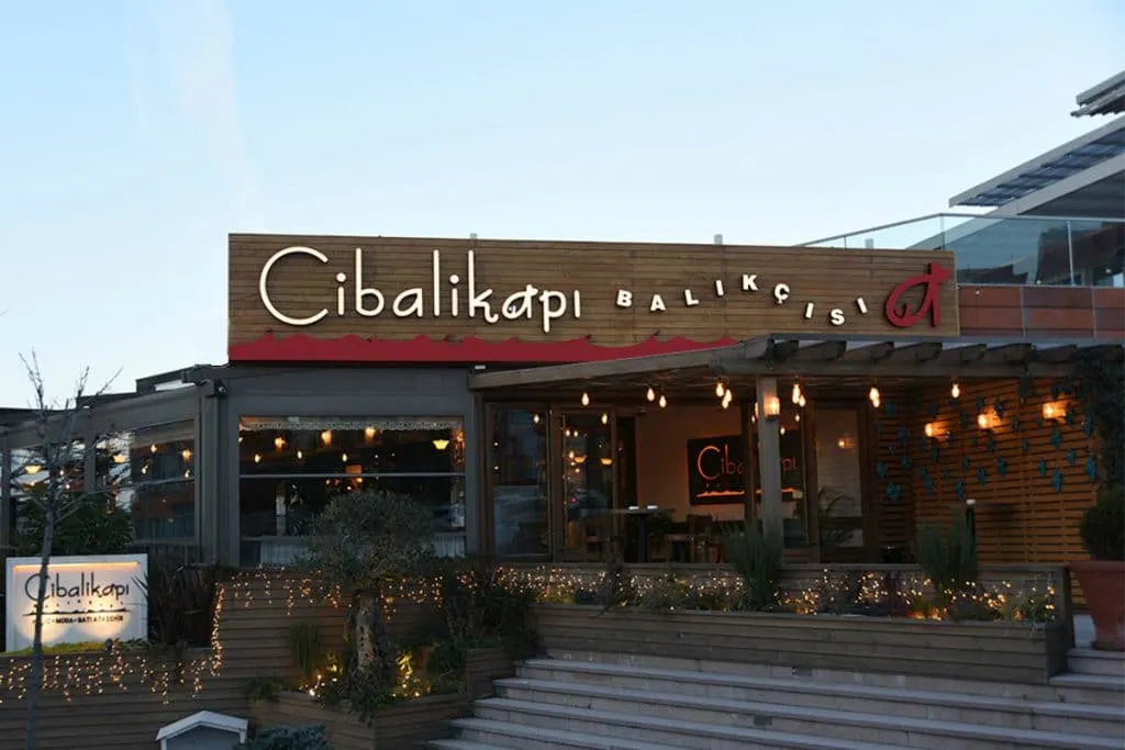 12 Absolute Best Seafood Restaurants in Istanbul
