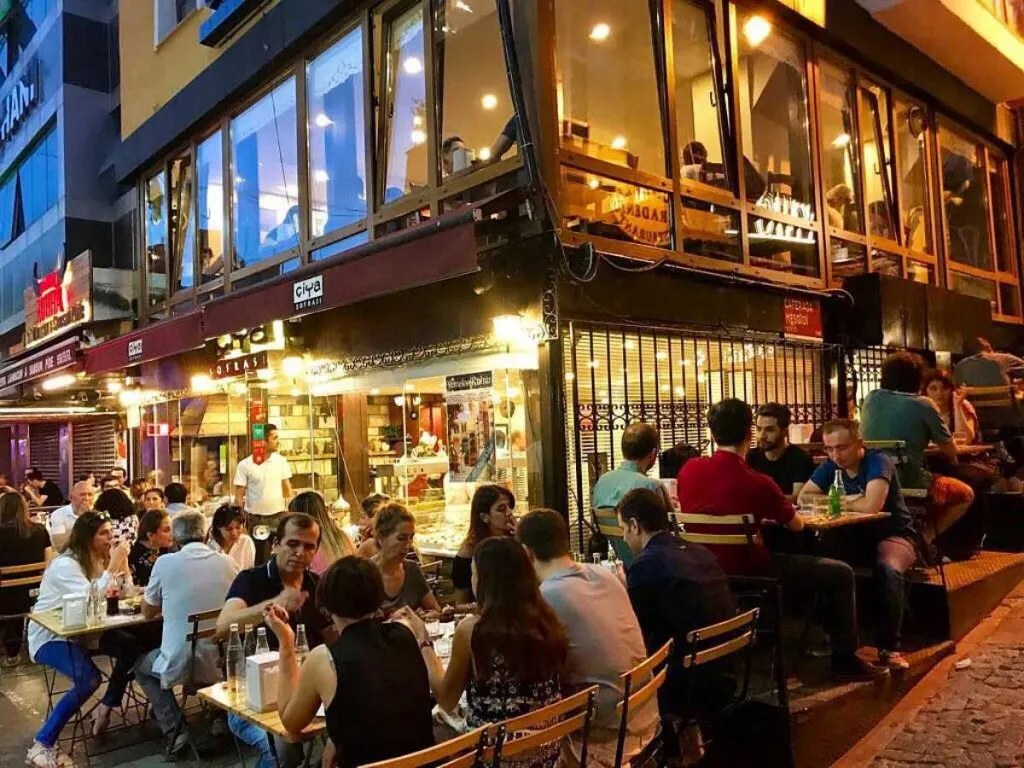 5 Places Serving the Best Stuffed Grape Leaves in Istanbul