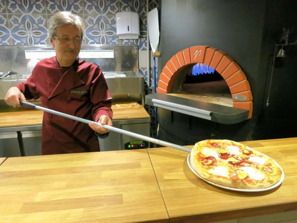 Best Pizza in Istanbul: 12 Finger-Lickin' Good Pizzerias