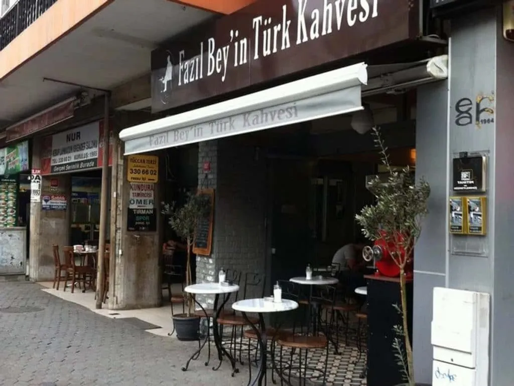 Fazıl Bey'in Türk Kahvesi in Kadıköy