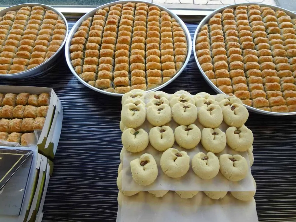 Turkish Cuisine: A Complete Guide to Turkish Food & Drinks