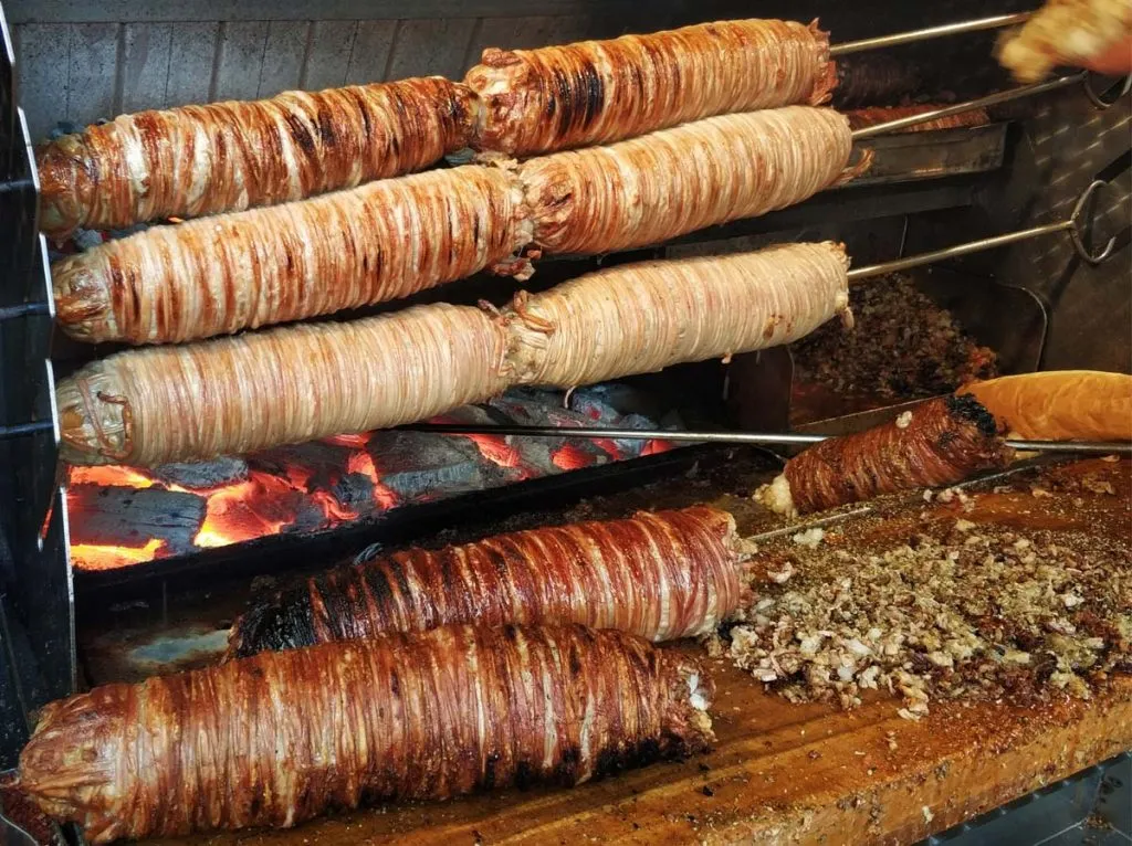 The 6 Best Mussels in Istanbul | Ultimate Guide to Mussels in Istanbul