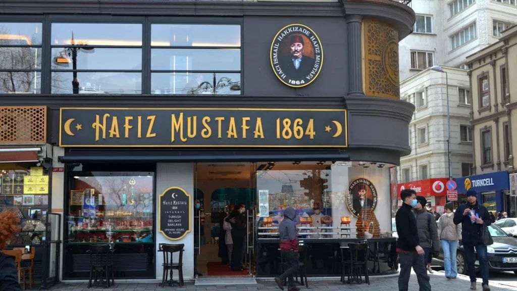Sütlaç in Istanbul: 8 Best Places Serving Creamy Rice Pudding
