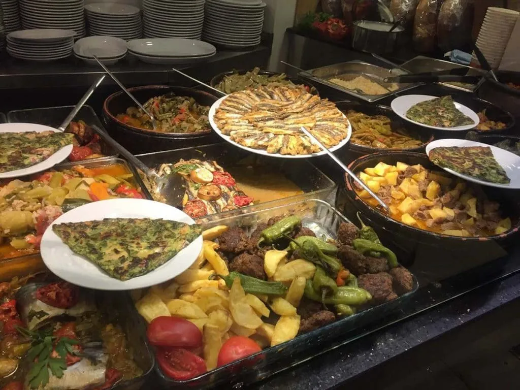 18 Best Restaurants in Taksim & Beyoğlu That You Must Try