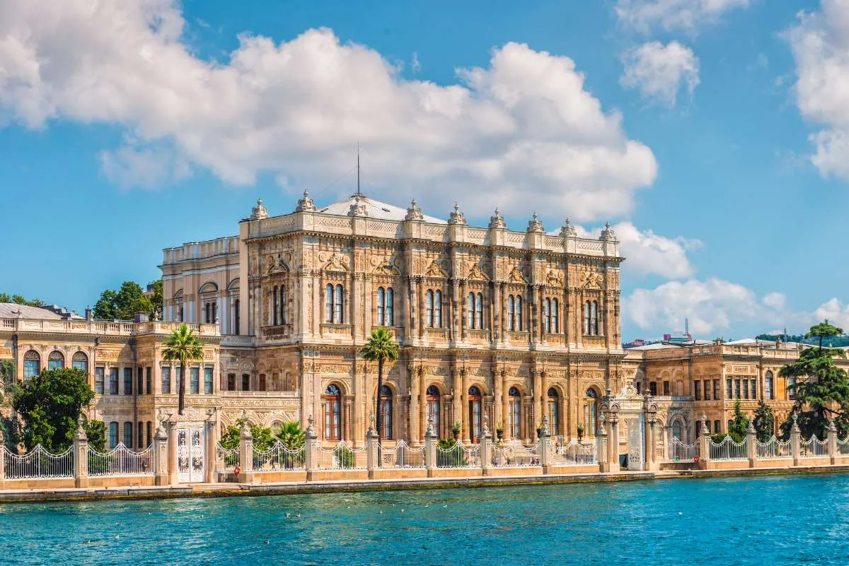 Palaces in Istanbul: The 10 Stunning Royal Ottoman Palaces