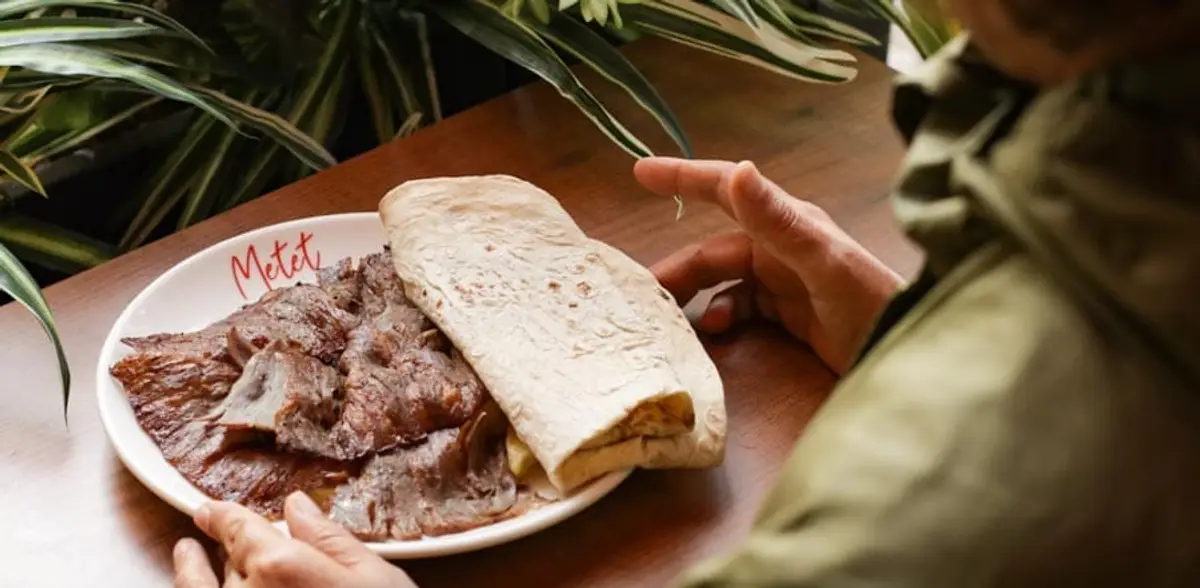 metet and yaprak doner with a home made lavash bread