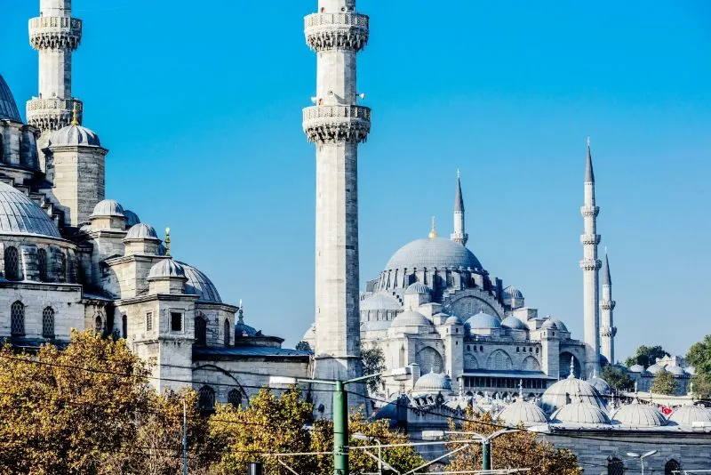 The 17 Most Stunning & Beautiful Mosques in Istanbul