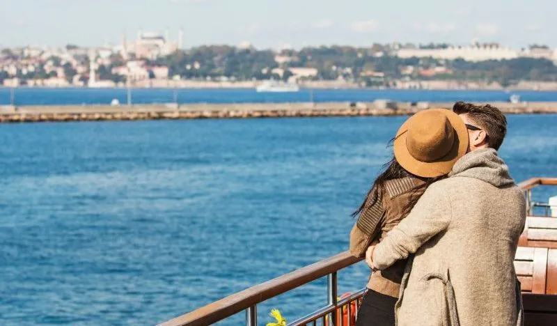 Honeymoon in Istanbul: 6 Most Romantic Things to Do & More