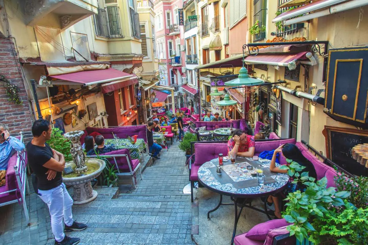 The Ultimate Guide to Beyoğlu & Taksim: 18 Best Things To Do