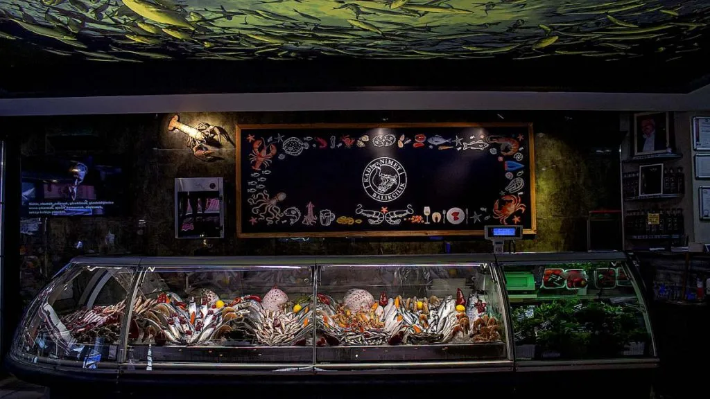 10 Best Kadıköy Restaurants: A Complete Guide w/ Maps