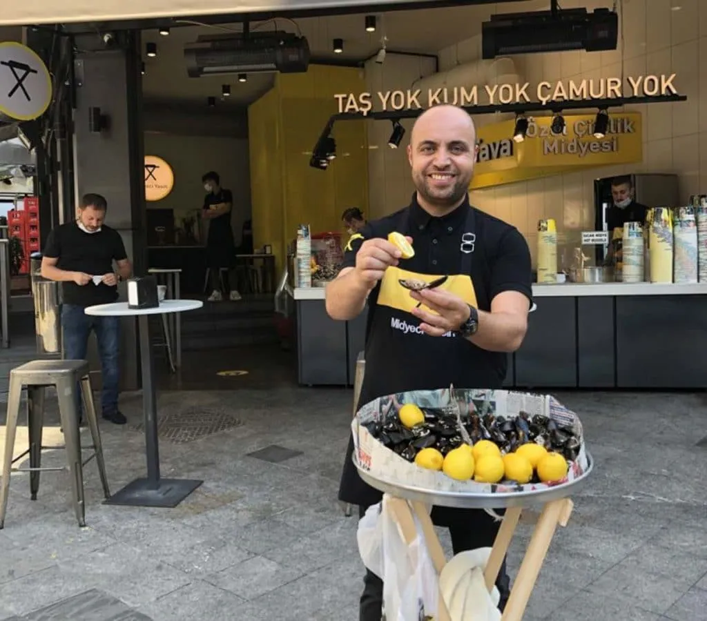 The 6 Best Mussels in Istanbul | Ultimate Guide to Mussels in Istanbul