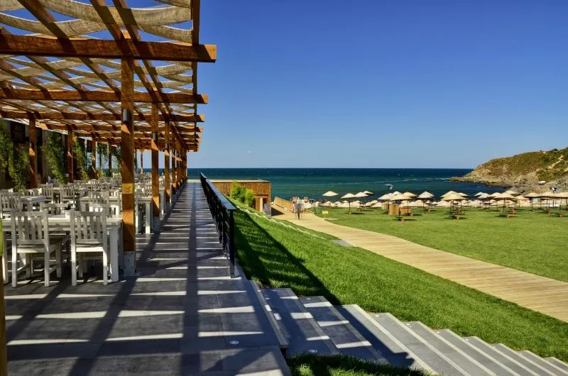 16 Most Beautiful Beaches in Istanbul (Public & Private)