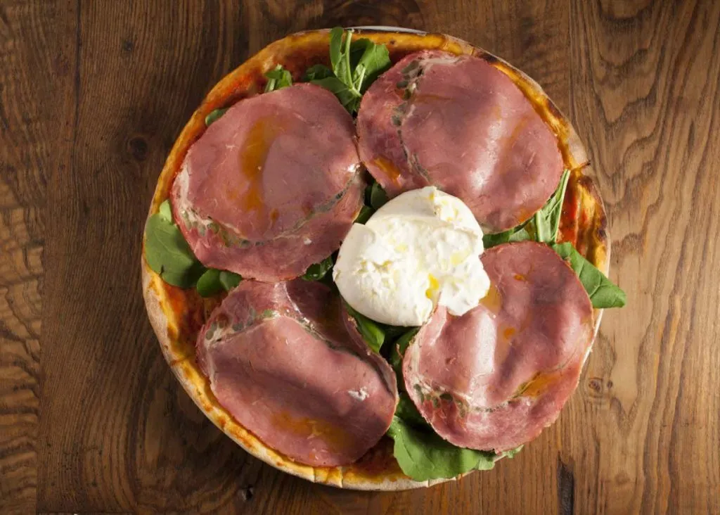 Best Pizza in Istanbul: 12 Finger-Lickin' Good Pizzerias