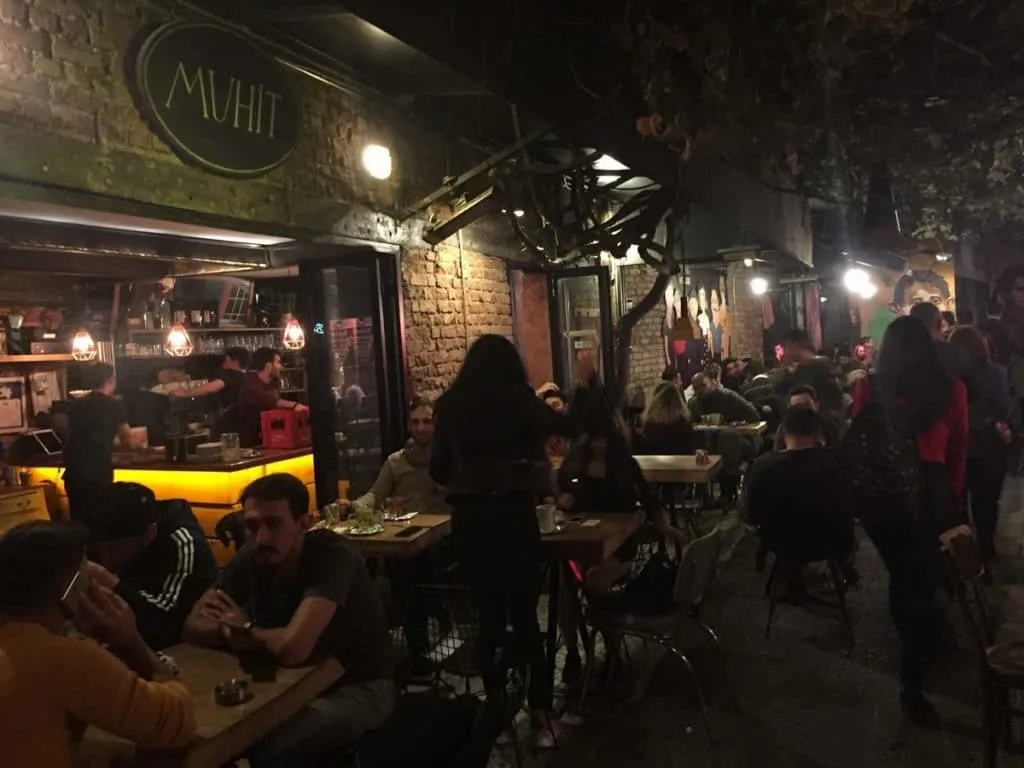 The 12 Juiciest, Beefiest, Bestest Burgers in Istanbul