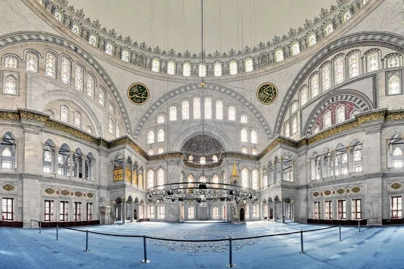 The 17 Most Stunning & Beautiful Mosques in Istanbul