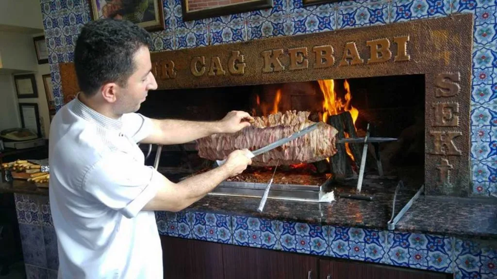 Best Cağ Kebab in Istanbul: 6 Delicious Cağ Kebab Restaurant