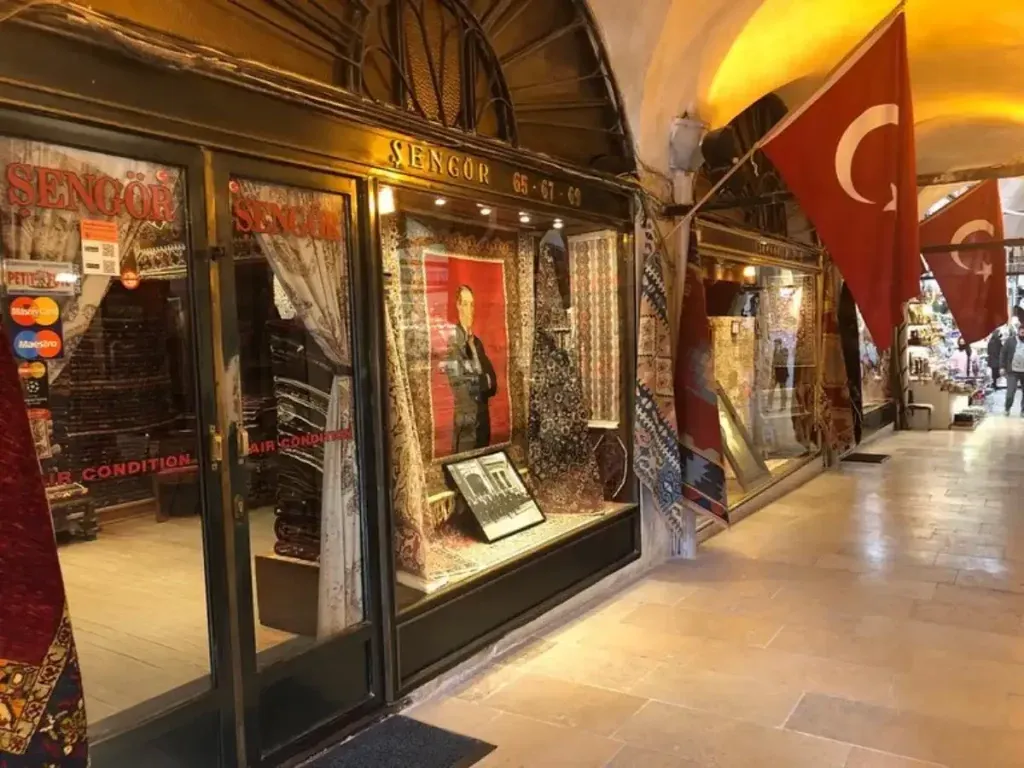 Grand Bazaar Istanbul: Best Shops & Things to Buy