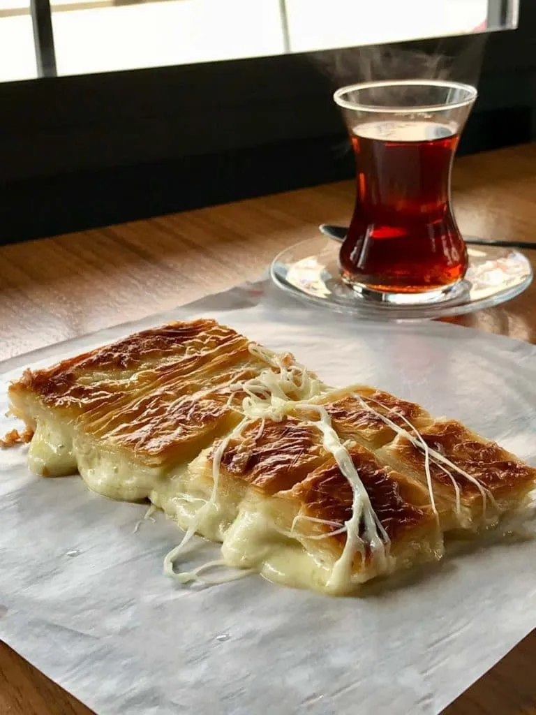 20 Best Turkish Street Food in Istanbul: Complete Guide & Where to Find Them