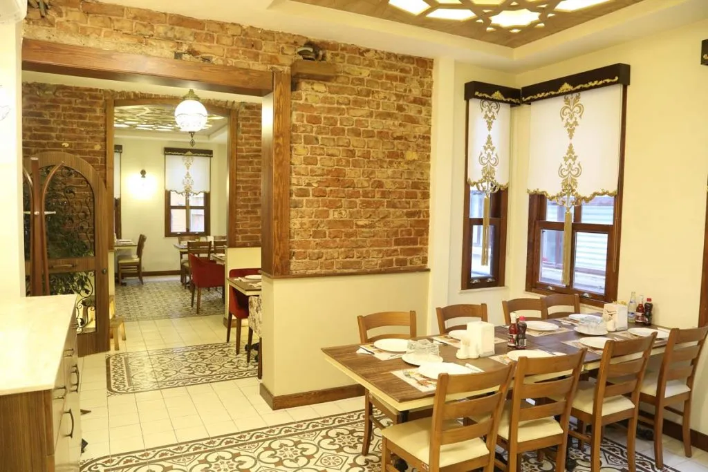 Iskender Kebab in Istanbul: 5 Best Restaurants for Iskender