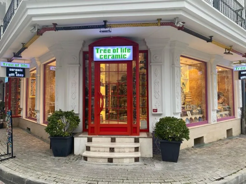 Colorful ceramics at Tree of Life Ceramics and Gift Shop in Sultanahmet
