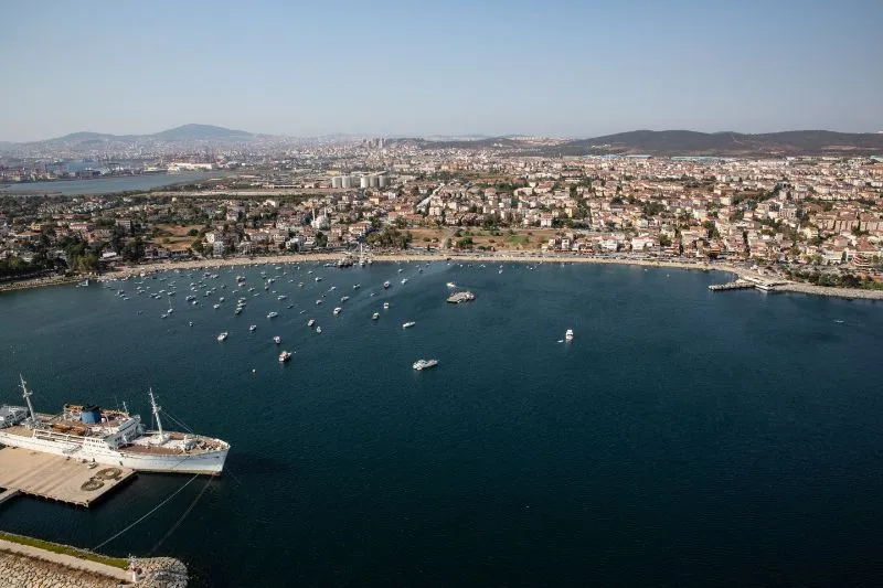 16 Most Beautiful Beaches in Istanbul (Public & Private)