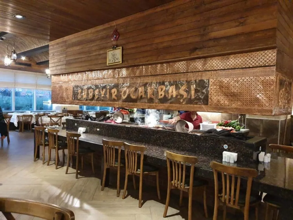 18 Best Restaurants in Taksim & Beyoğlu That You Must Try